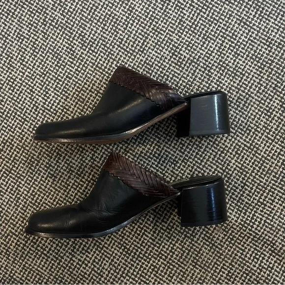 Vintage Bernardo Black and Brown Leather Mules - Size 6 - Picture 3 of 5